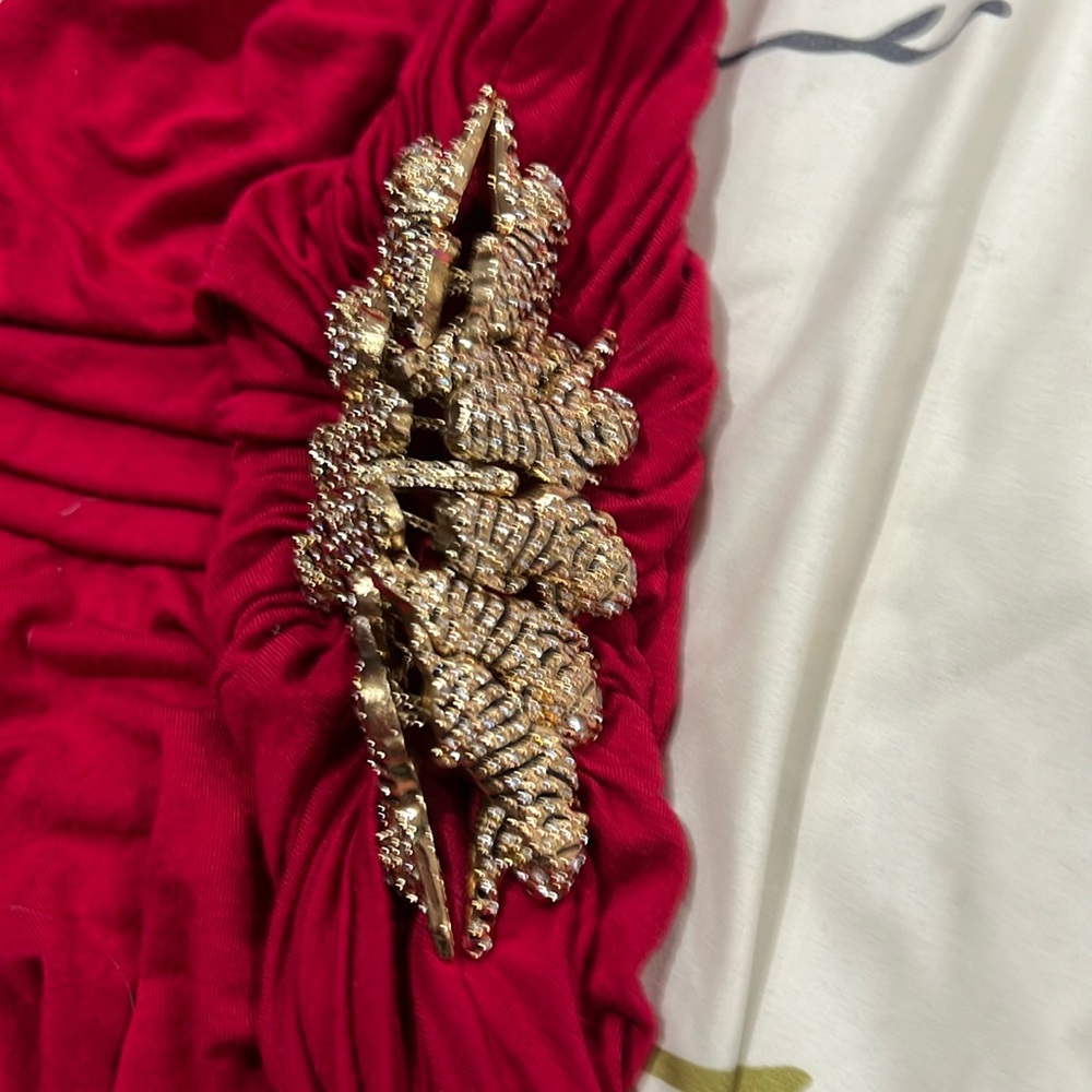 Size xs Sky top red with side gold decor